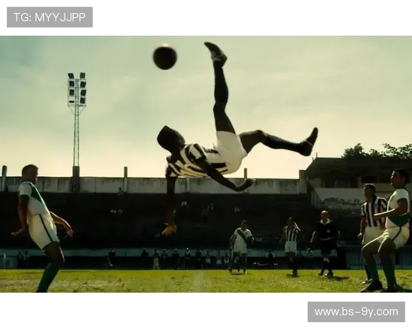 《逆袭绿茵场裁判的心机反杀：从被判黑马到绝地逆转的足球传奇》